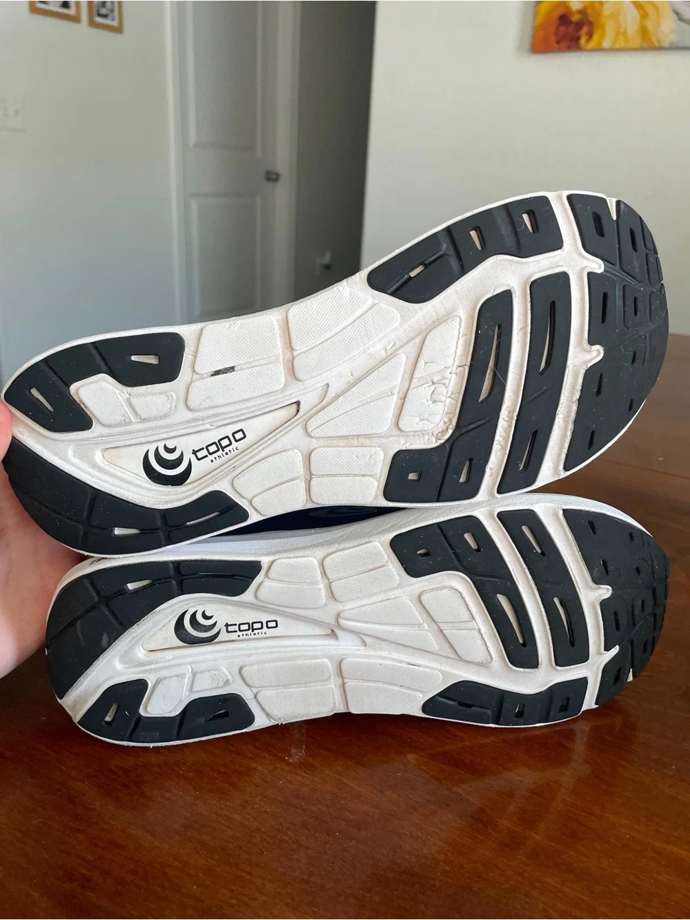 Topo Athletic Phantom 3 Navy/White Mens Size 9 running shoes